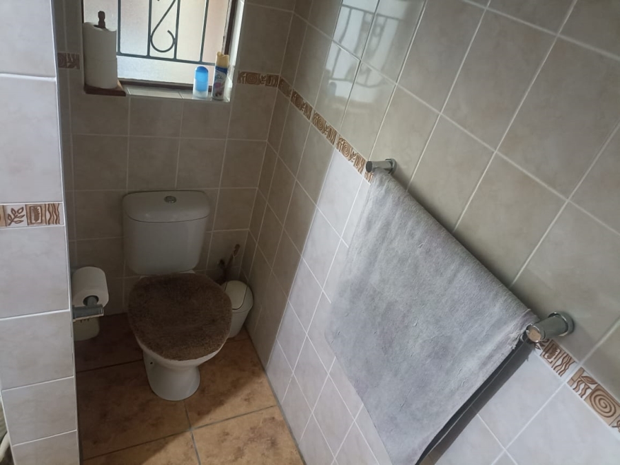 4 Bedroom Property for Sale in Heiderand Western Cape